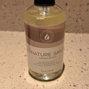Signature Santal Sandalwood Home Fragrance Oil